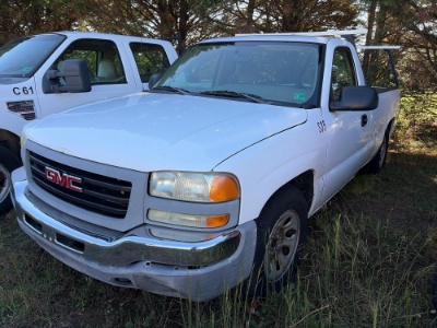 2005 GMC Sierra Pickup Truck