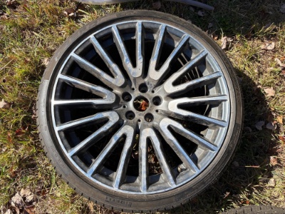 2017 BMW 21" 7 series rim
