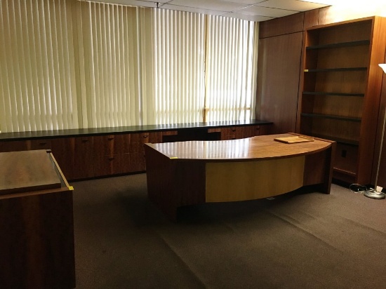 EXECUTIVE OFFICE SUITE CONSISTING OF: LARGE EXECUTIVE DESK  8' X 42",