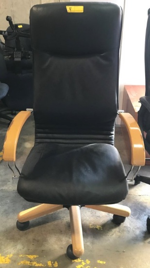 EXECUTIVE ARM OFFICE ROLLING CHAIR