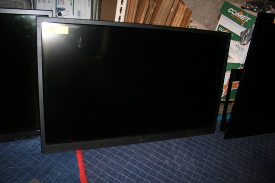 40" WESTINGHOUSE DIGITAL TW-66401-U040A FLAT SCREEN TV (NO POWER CORD OR REMOTE CONTROLLER)