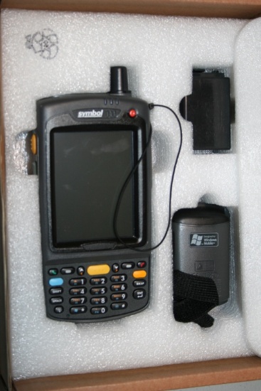 SYMBOL TECHNOLOGIES MC7095 HANDHELD MOBILE COMPUTER INCLUDES BATTERY