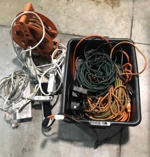 LOT CONSISTING OF: EXTENSION CORDS AND POWER STRIPS