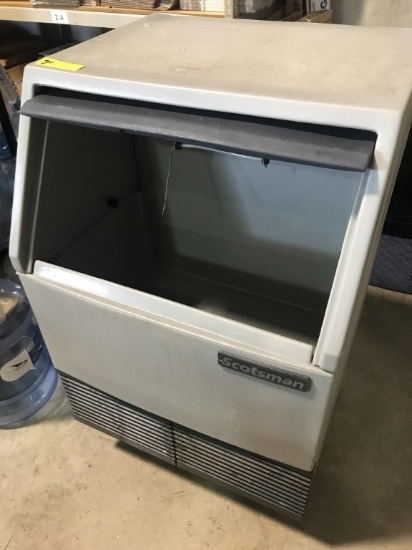 SCOTSMAN CRUSHED ICE MAKER MODEL AFE424-1A INCLUDES ARTIC PURE WATER FILTER SYSTEM MODEL AR-10000