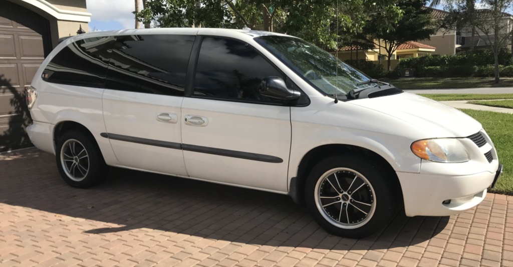 2002 DODGE GRAND CARAVAN SPORT