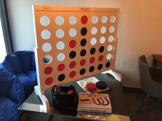 LOT CONSISTING OF 3 GAMES: LARGE CONNECT FOUR GAME