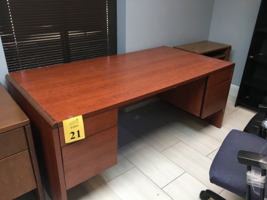 LOT CONSISTING OF: OFFICE FURNITURE INCLUDING (2) DESK, BOOKCASE AND ROLLING CART