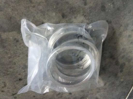 LOT CONSISTING OF: APPROX. (1,500+) PLASTIC & ALUMINUM HUB CENTRIC RING SETS