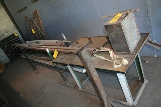 LOT CONSISTING OF STEEL WELDING TABLE