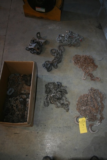 LOT CONSISTING OF ASSORTED CHAINS