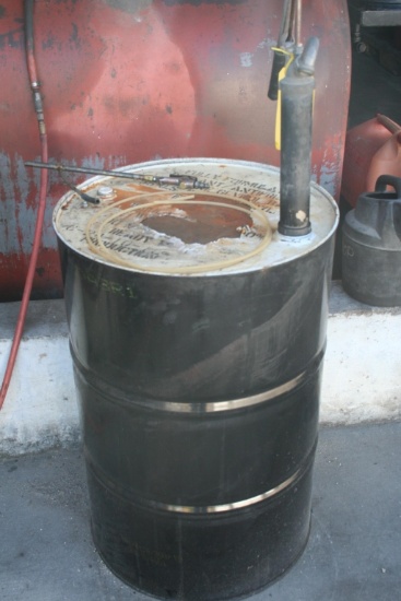55 GALLON DRUM WITH PUMP