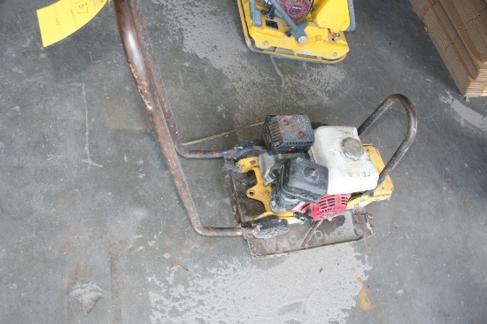 BOMAG VIBRATING PLATE COMPACTOR