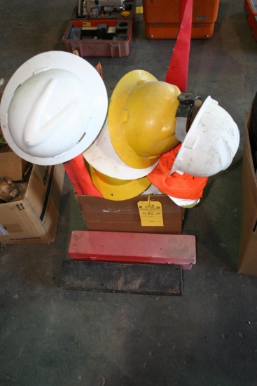 LOT CONSISTING OF SAFETY EQUIPMENT