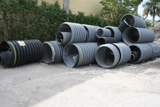 LOT CONSISTING OF ASSORTED HDPE PIPE PIECES