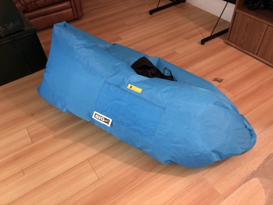 "BIG LAZY" INFLATABLE LOUNGER