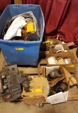 PALLET OF ASSORTED BOAT PARTS