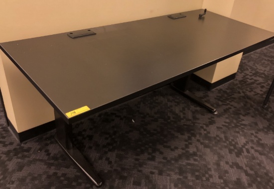 BLACK ADJUSTABLE HEIGHT TABLE (6'W X 30"D)