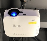 NEC PROJECTOR MODEL NP 2200 WITH REMOTE