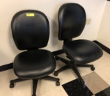 BLACK VINYL ROLLING OFFICE CHAIRS