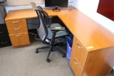 L-SHAPED WOODEN DESKS **HIGH BID/AMOUNT WILL BE MULTIPLED BY THE QUANTITY**