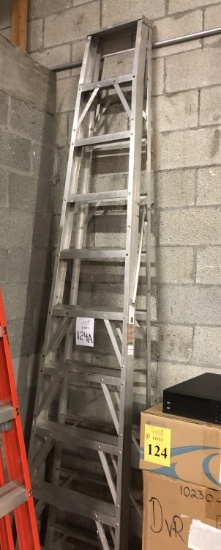 10' ALUMINUM STEP LADDER