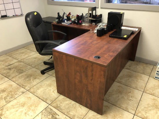 LOT CONSISTING OF: L-SHAPED DESK