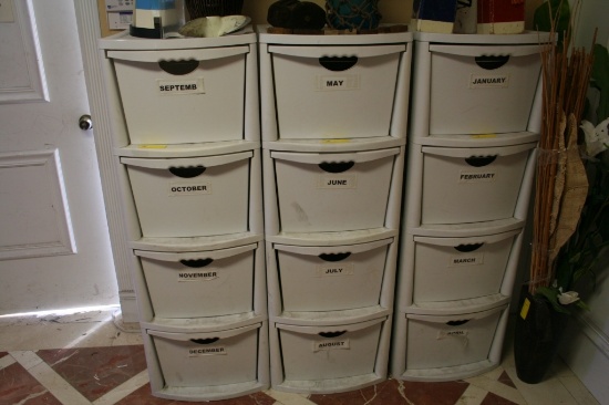 LOT CONSISTING OF (12) PLASTIC FILE BOXES