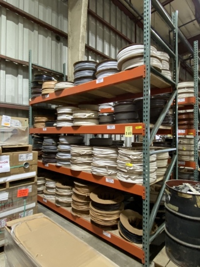 LOT CONSISTING OF ROLLS OF "T" MOLDINGS