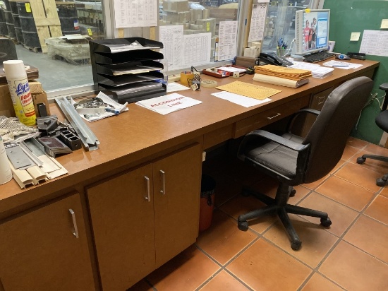 LOT CONSISTING OF MANAGERS OFFICE