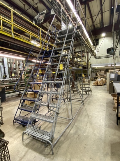 ROLLING STAIRS 12' (GREY)