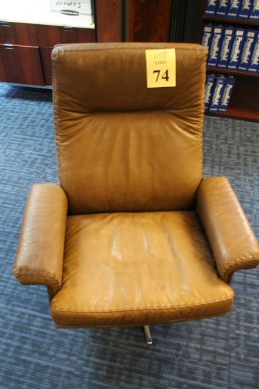 LEATHER CHAIR