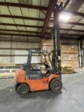 TOYOTA 3 STAGE FORKLIFT