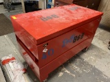 JOB BOX ON CASTERS, MEASURES 48