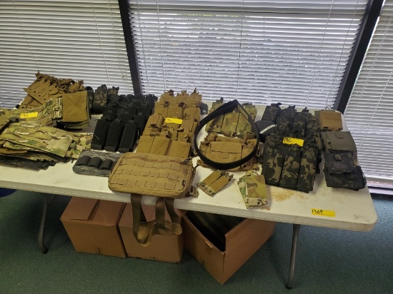 LOT CONSISTING OF TACTICAL MAGAZINE POUCHES