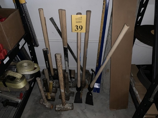 LOT CONSISTING OF SLEDGEHAMMERS AND PICKAXES
