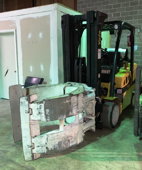 YALE TRIPLE STAGE LP FORKLIFT WITH CLAMP MODEL#: F818V01822L