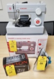 LOT CONSISTING OF SINGER SEWING MACHINE