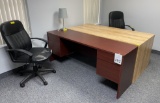 LOT CONSISTING OF: OFFICE SUITE