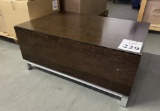 COFFEE TABLE WITH DRAWER