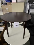 ROUND TABLE WITH FOLD DOWN SIDE LEAVES