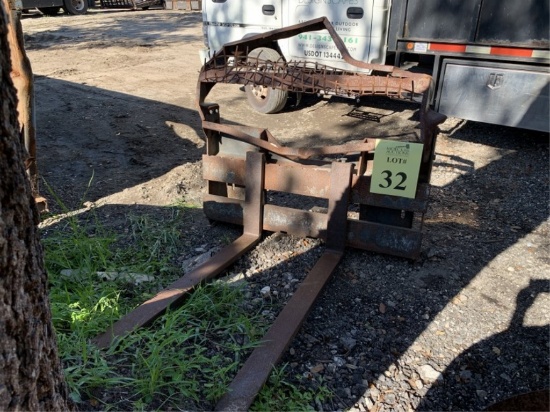 BOBCAT SKID STEER FORKLIFT ATTACHMENT