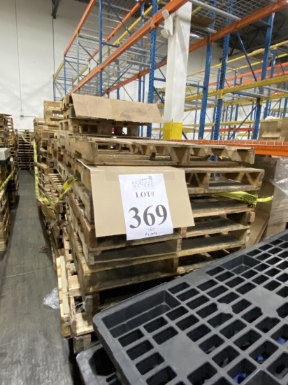 ASSORTED SIZED WOOD PALLETS