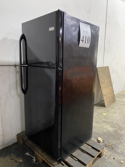LOT CONSISTING OF FRIGIDAIRE REFRIGERATOR