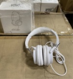 MONT BLANC WHITE WIRED HEADPHONES