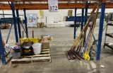 LOT CONSISTING OF ASSORTED CLEANING SUPPLIES