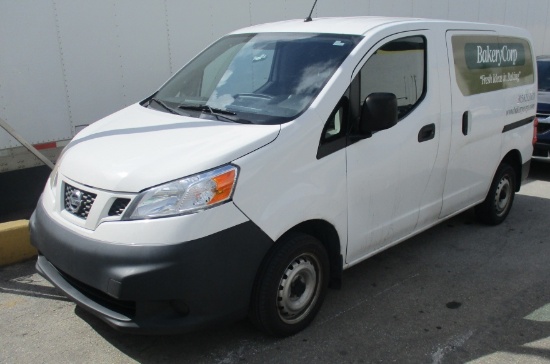 2015 NISSAN NV200 SV CARGO VAN