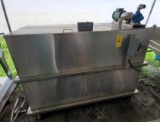 STAINLESS PORTABLE OIL TANK AND PUMP