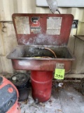 SAFETY KLEEN MODEL 18 PARTS WASHER