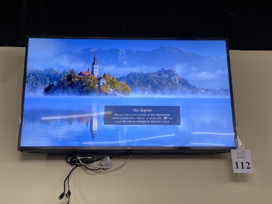 LG 55" TV WITH MOUNTING BRACKET