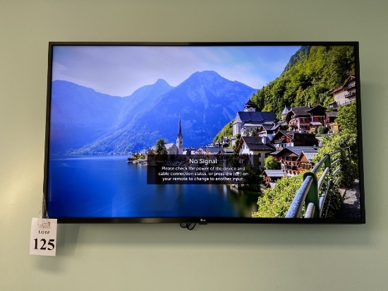 LG 55" TV WITH MOUNTING BRACKET